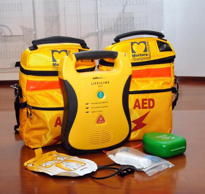 Obbligo defibrillatore per società sportive Obbligo defibrillatore per società sportive