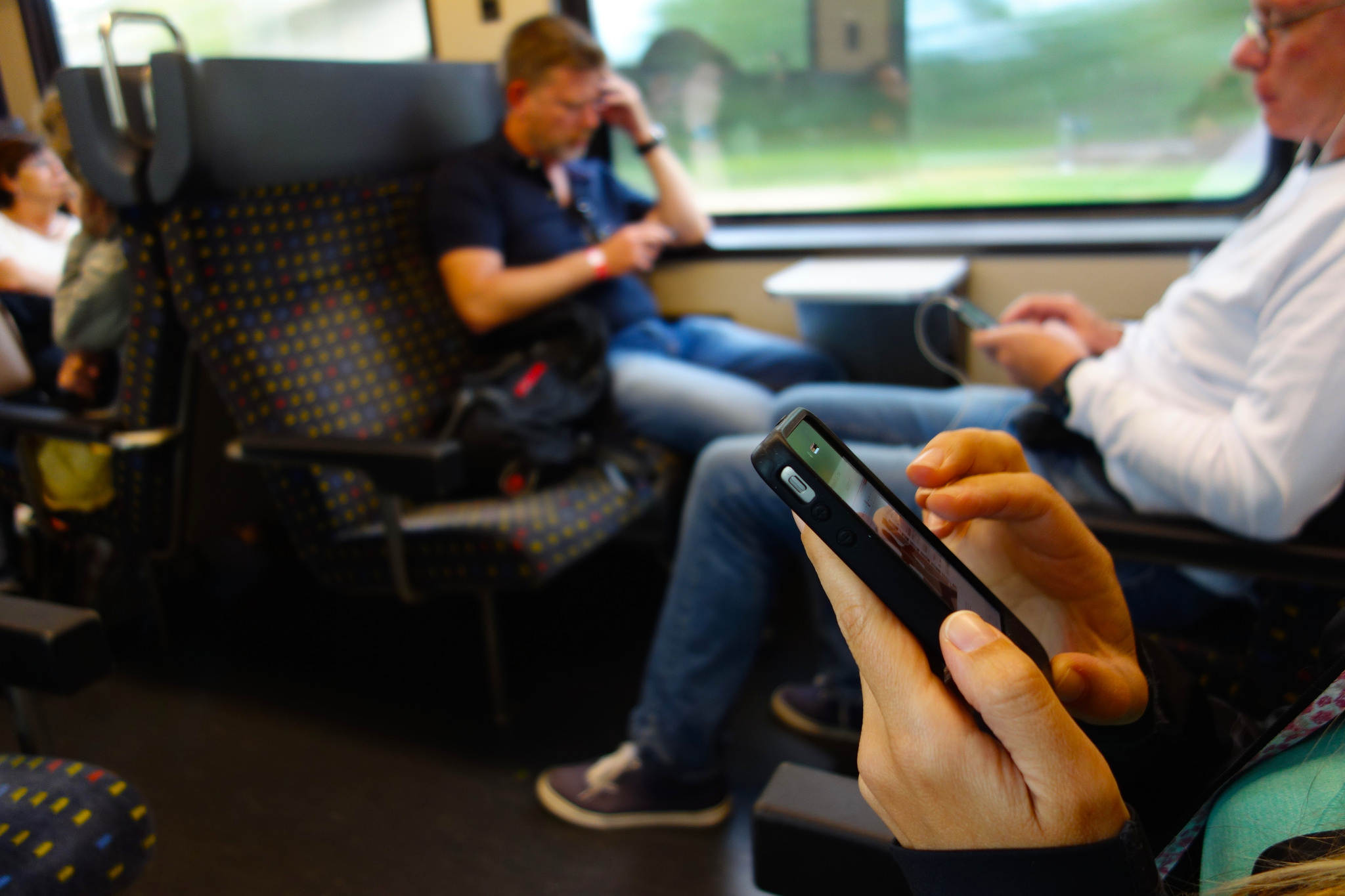 Allarme dagli USA «Gli smartphone danneggiano la salute mentale dei ragazzi Allarme dagli USA «Gli smartphone danneggiano la salute mentale dei ragazzi