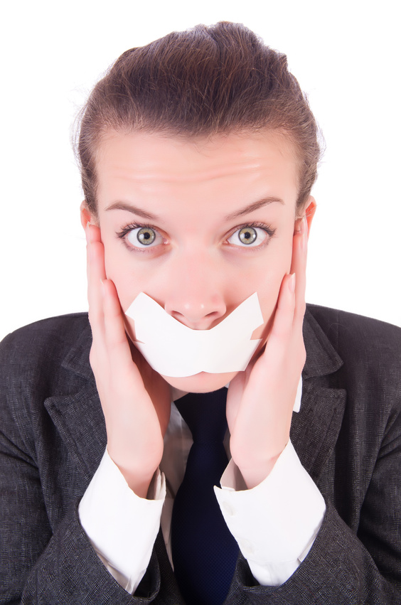 Whistleblowing: tutela per chi denuncia illeciti nel pubblico impiego Whistleblowing: tutela per chi denuncia illeciti nel pubblico impiego