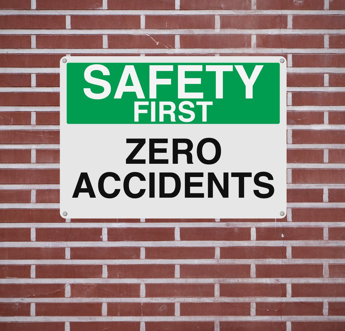 cartello safety first zero infortuni